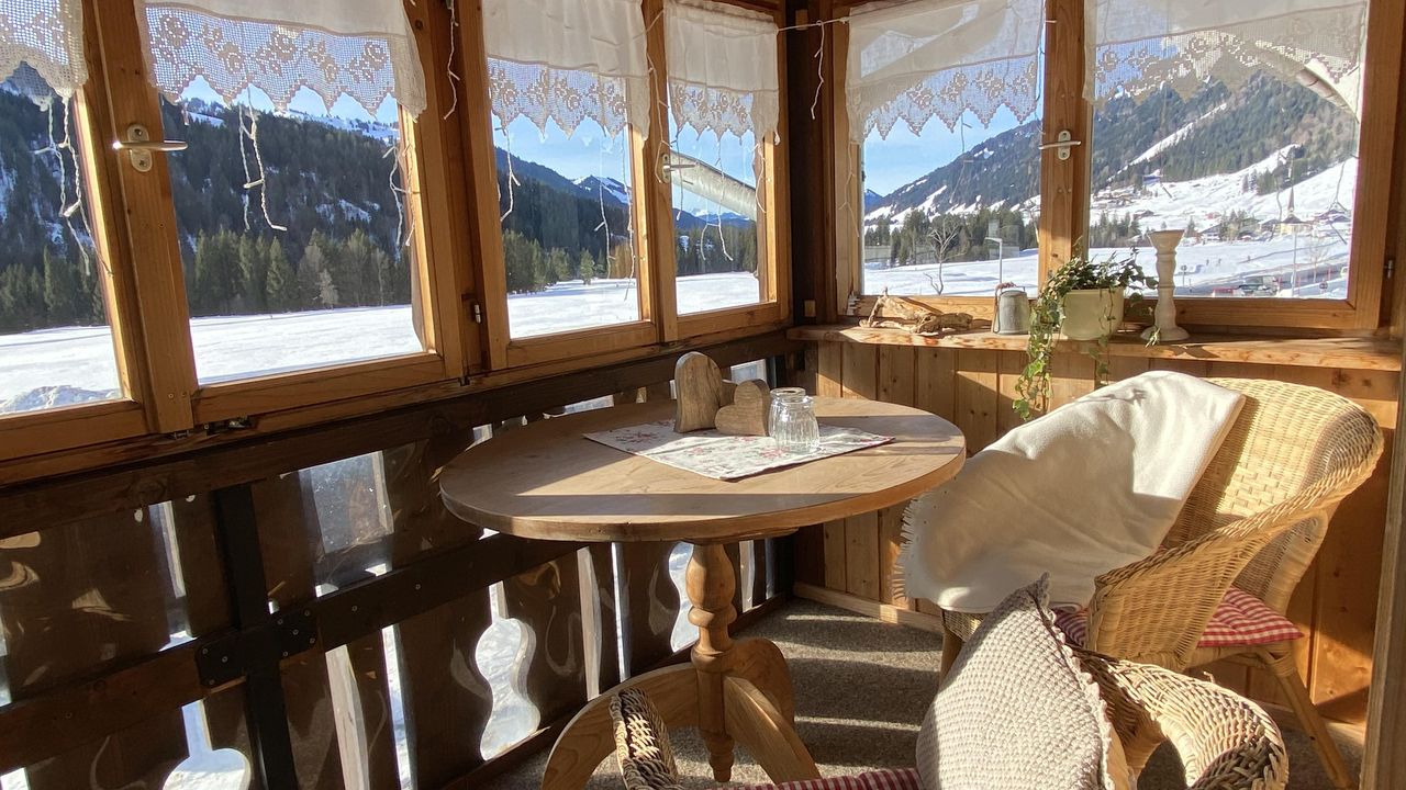 Kleiner Balkon zum Entspannen Kleiner Balkon zum Entspannen